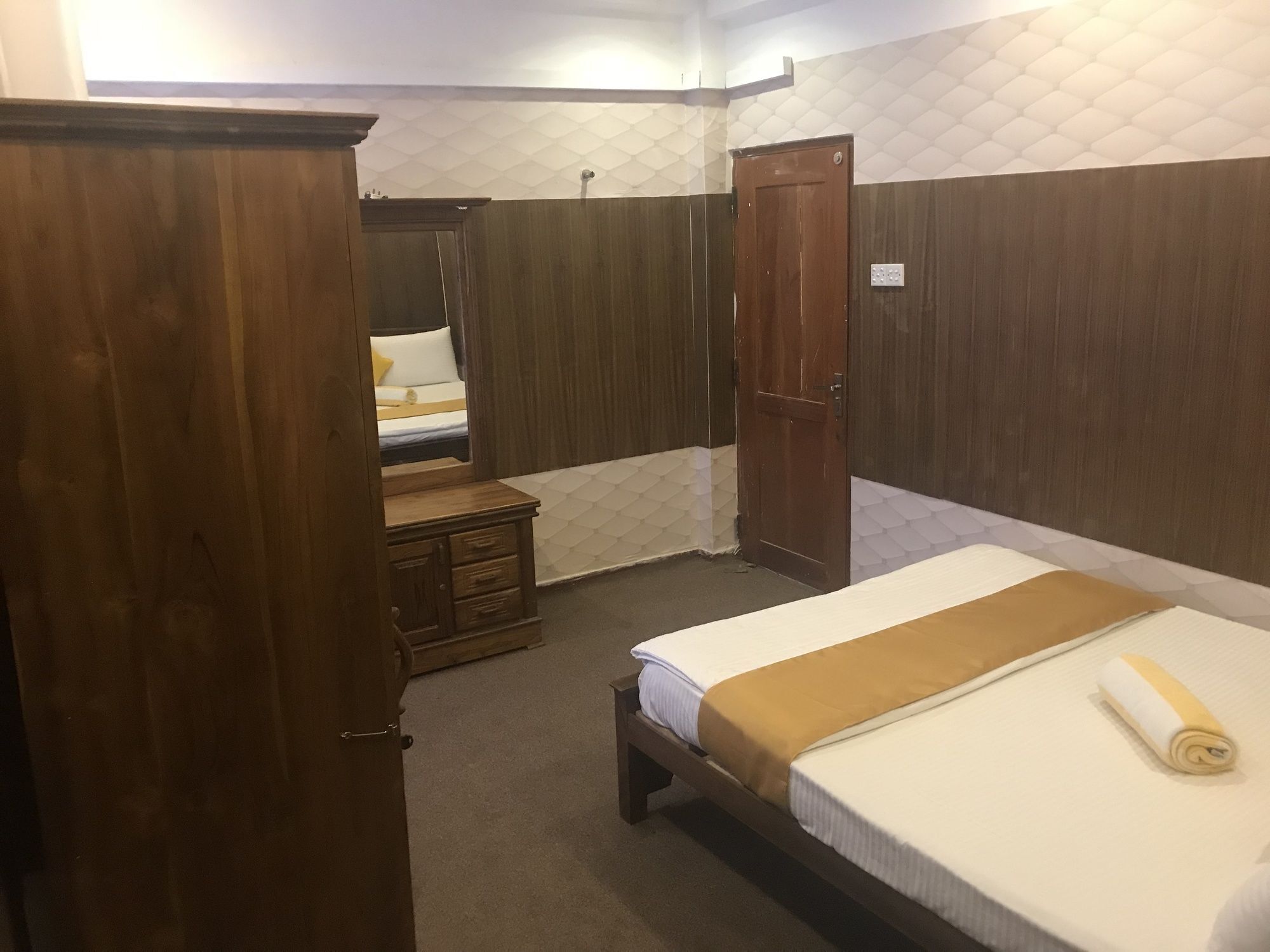Oyo 112 Al Manaal Residency Hotel โคลอมโบ ภายนอก รูปภาพ